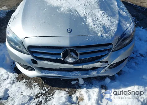 2017 Mercedes-Benz C 300 from USA, damaged, VIN 55SWF4JB8HU183711
